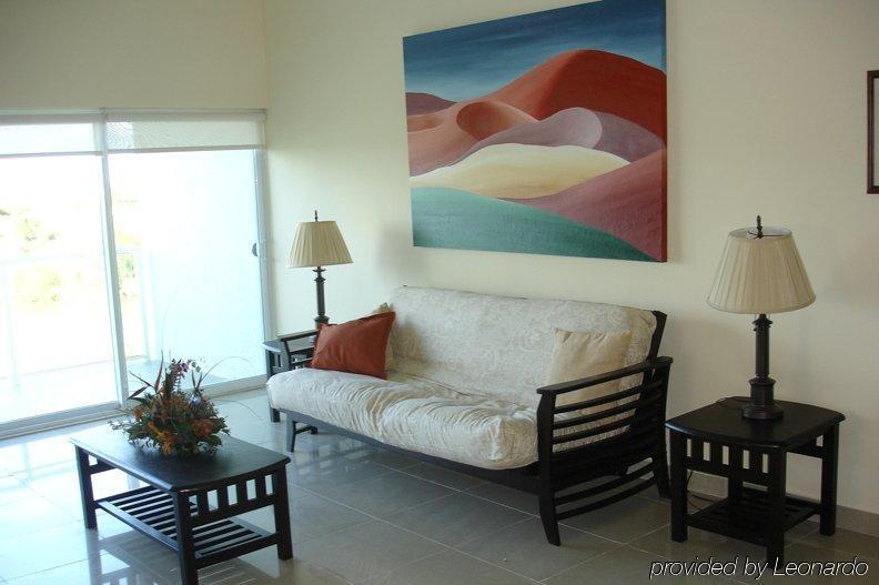 Carib Club Apartment Grace Bay Exterior photo