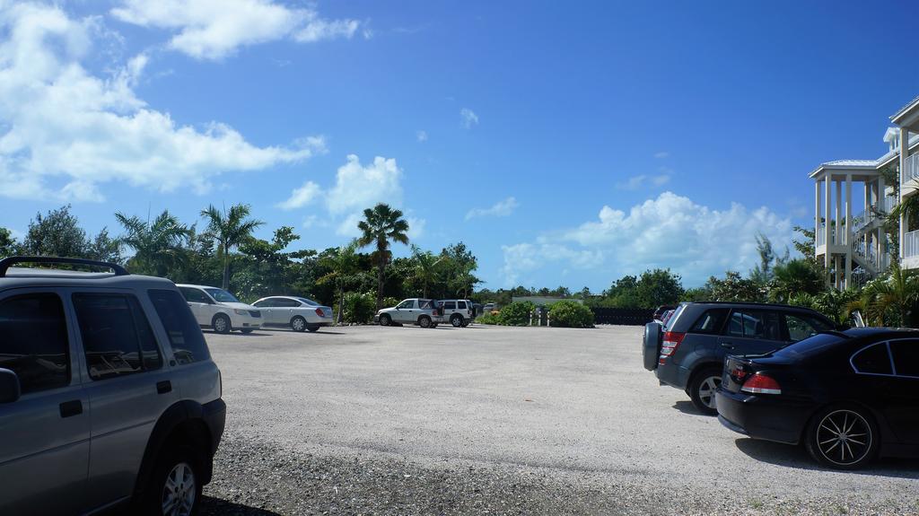 Carib Club Apartment Grace Bay Exterior photo