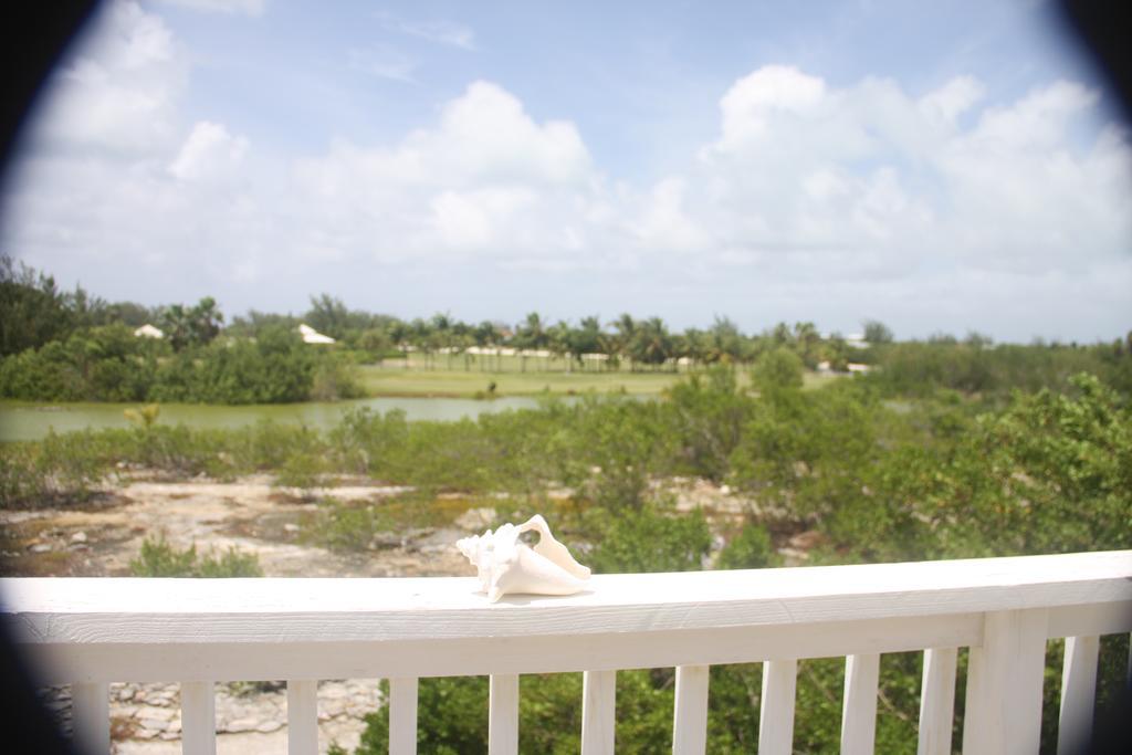 Carib Club Apartment Grace Bay Exterior photo