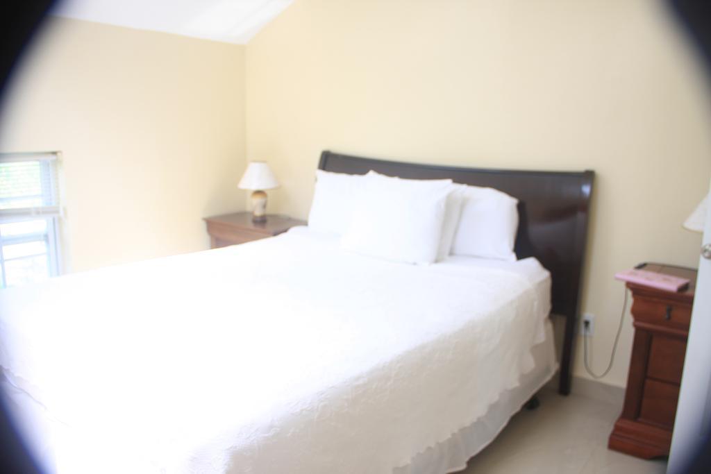 Carib Club Apartment Grace Bay Exterior photo
